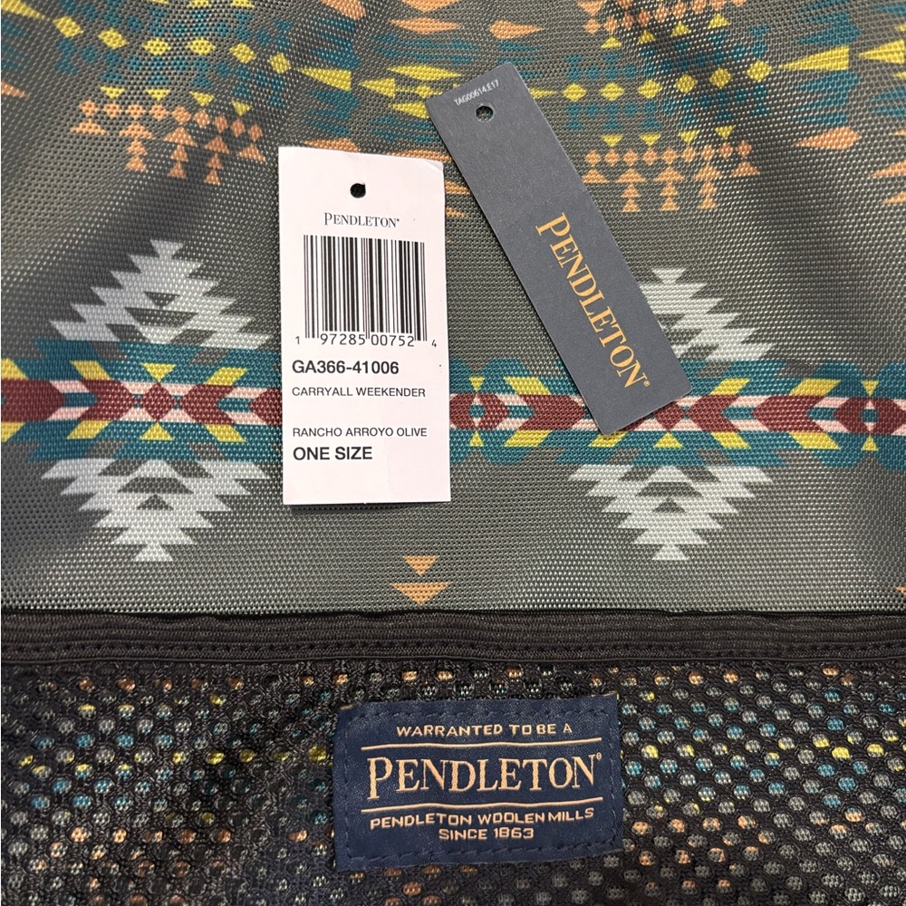 Pendleton RANCHO ARROYO EXPLORER CARRYALL WEEKENDER - NEW, tags included - Picture 4 of 10